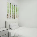 Citywoods Apartment Next To Thistle Hotel,Hospital Sultanah Aminah,Ciq Custom3Km By Yha